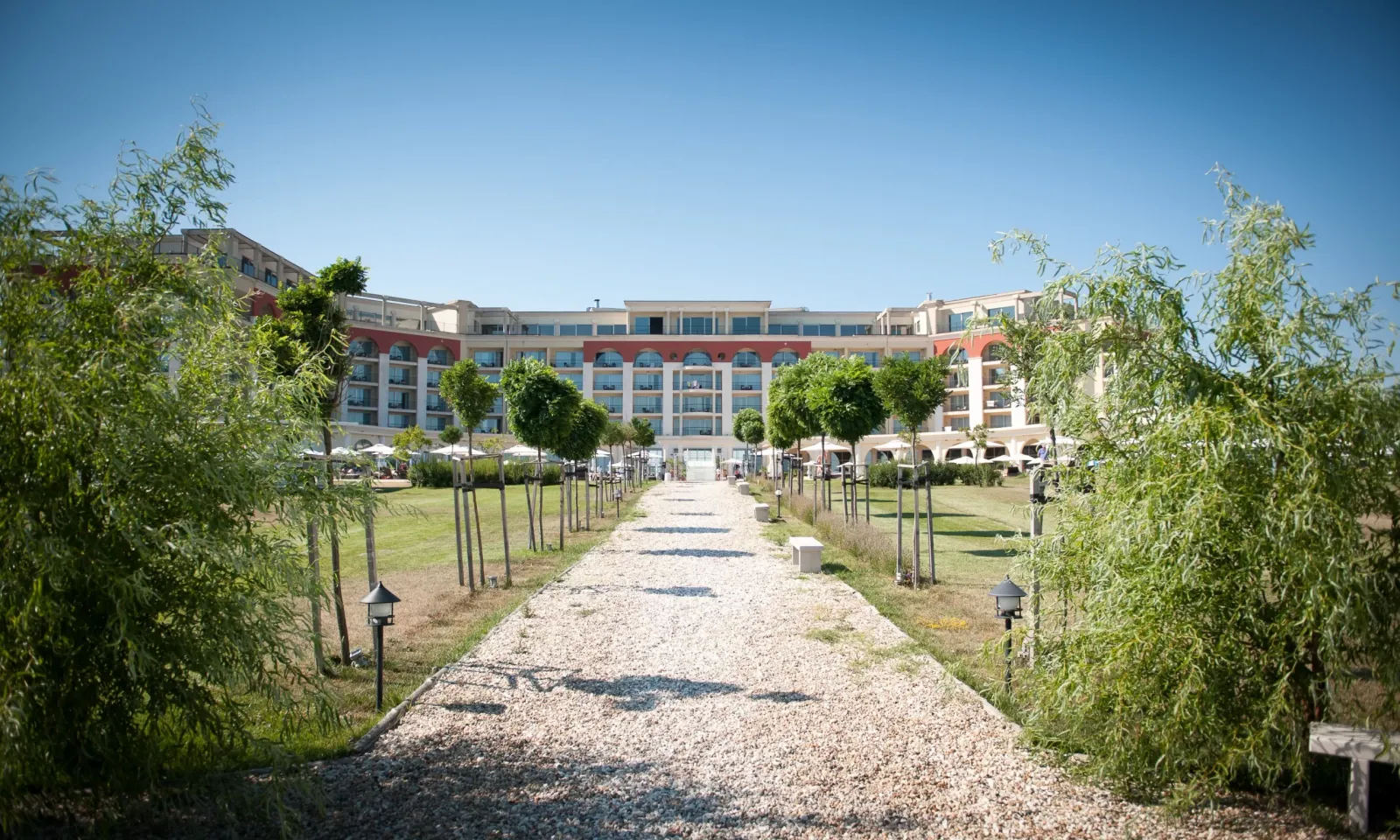 Изработка на сайт за хотел Lighthouse Golf & Spa Hotel — начална страница
